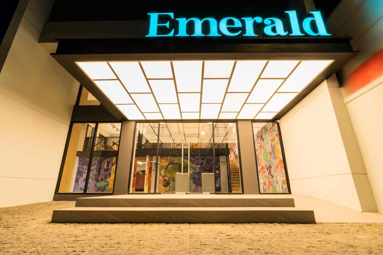 Emerald Hotel Residence Phnom Pen Exterior foto